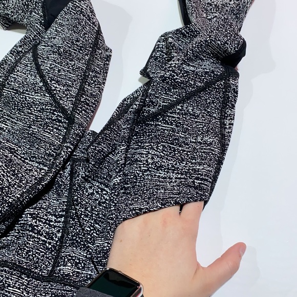 Lululemon tight - Picture 5 of 5